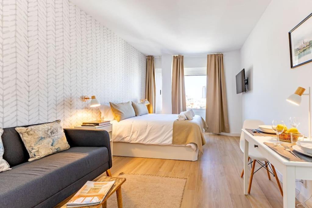 New Suite Reformada Con Excelente Ubicacion Seville Luaran gambar