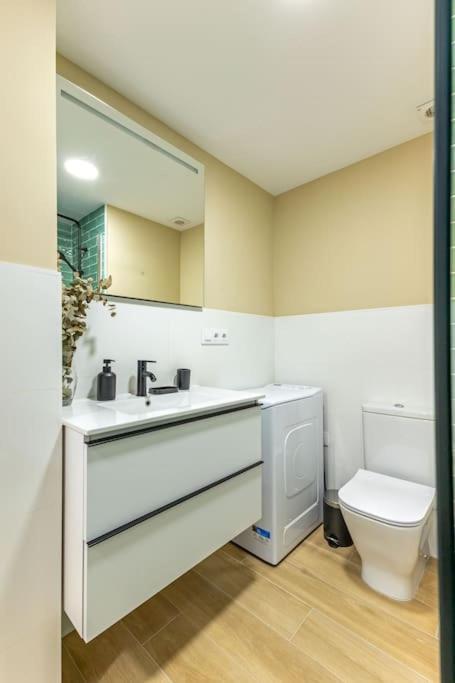 New Suite Reformada Con Excelente Ubicacion Seville Luaran gambar