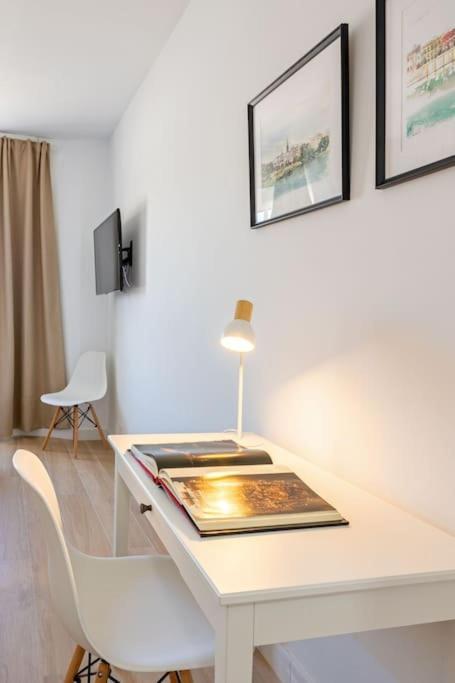 New Suite Reformada Con Excelente Ubicacion Seville Luaran gambar